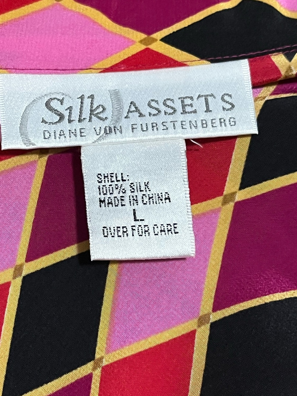 VTG Diane von Furstenberg Silk Assets Harlequin Diamond Blouse L - Picture 3 of 9